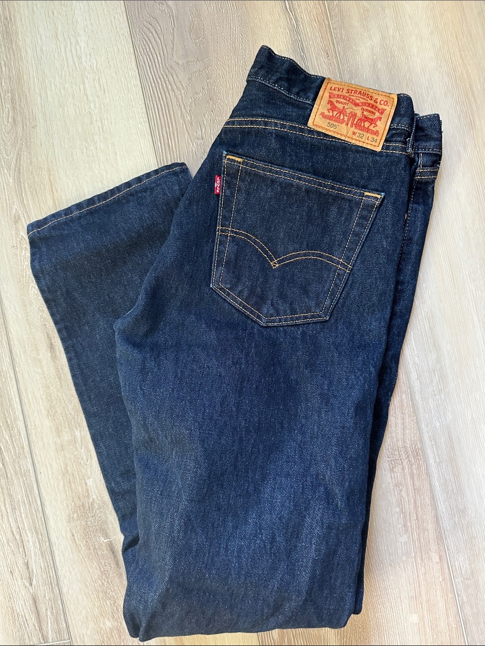 Levi’s 505 jeans unisex